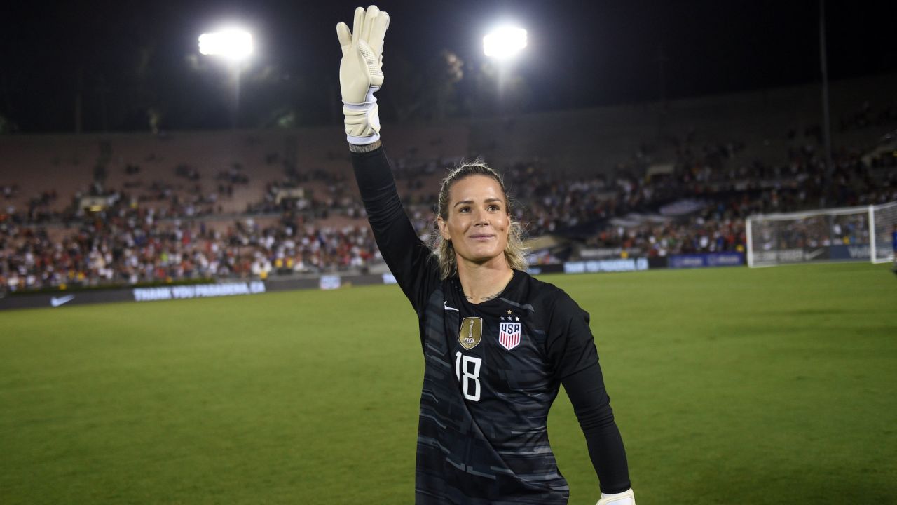 Harris playing for the USWNT in 2019.