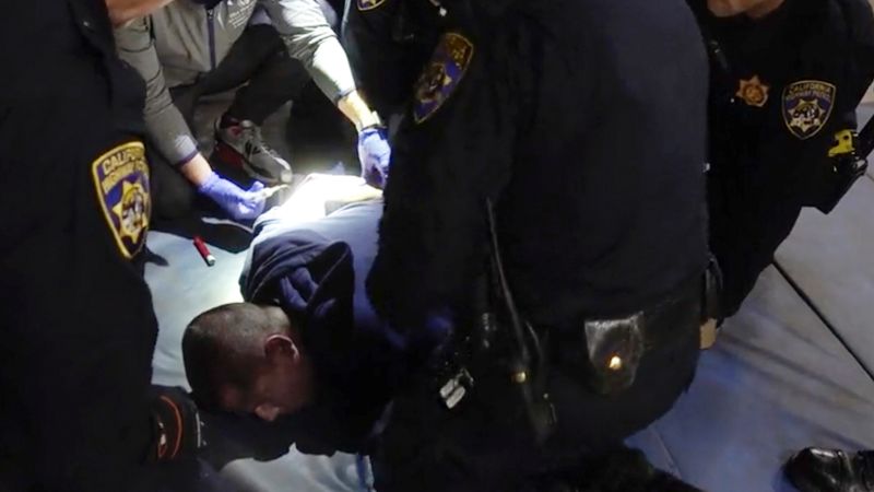 NextImg:7 officers and nurse charged with involuntary manslaughter in the 2020 killing of a man in police custody in Los Angeles County | CNN