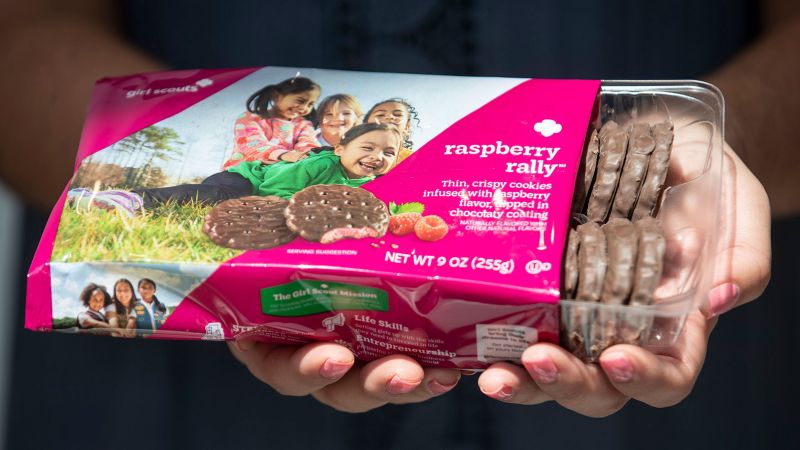Girl Scouts спират производството на популярна бисквитка само година след