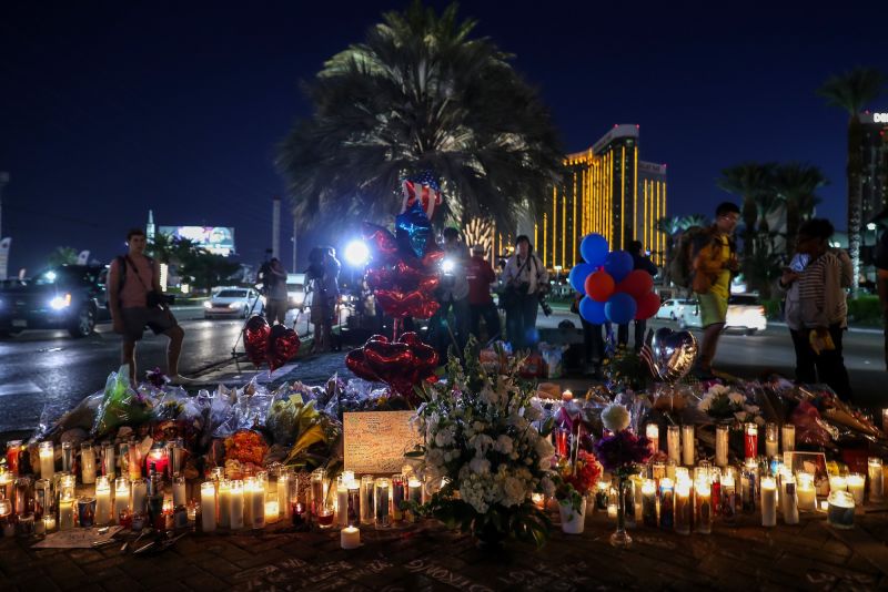 Before Las Vegas mass shooting, a friend of the gunman implored