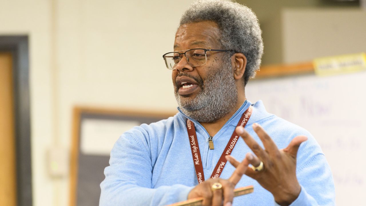 Darren Williams lectures students during his AP African American History course.