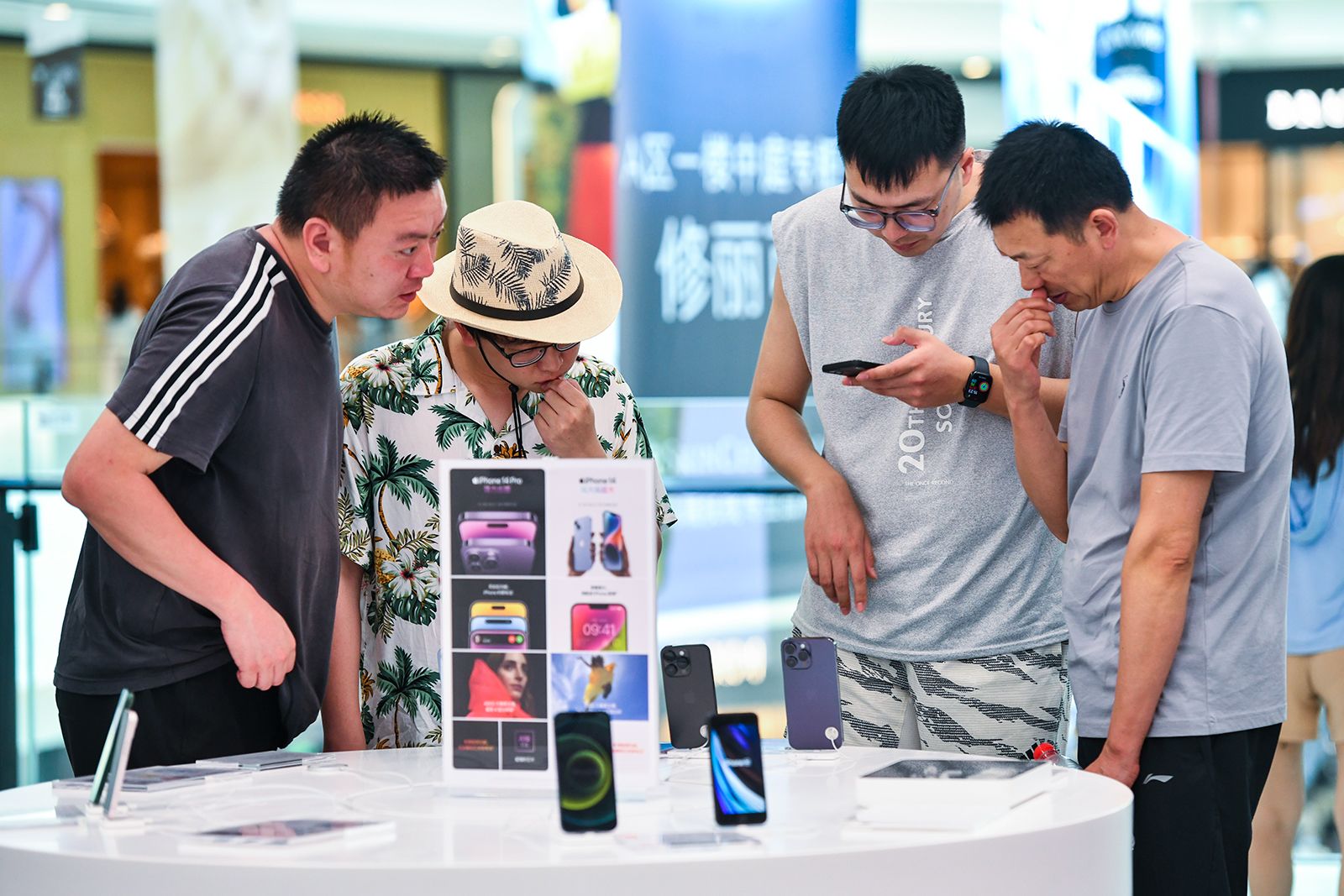 230331163417-china-mobile-economy.jpg?c=original