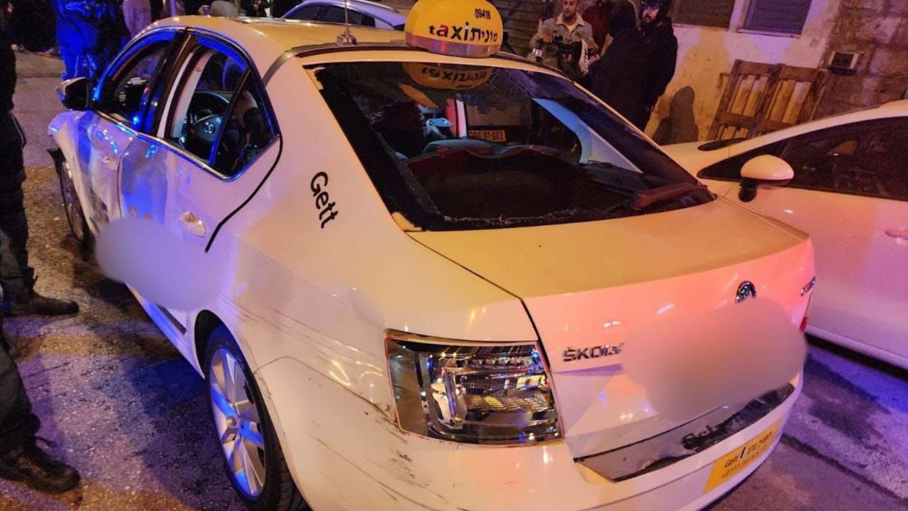 Hidup sebagai orang Arab di Baitulmaqdis: Pemandu teksi menggambarkan diserang oleh penunjuk perasaan berhaluan kanan Israel