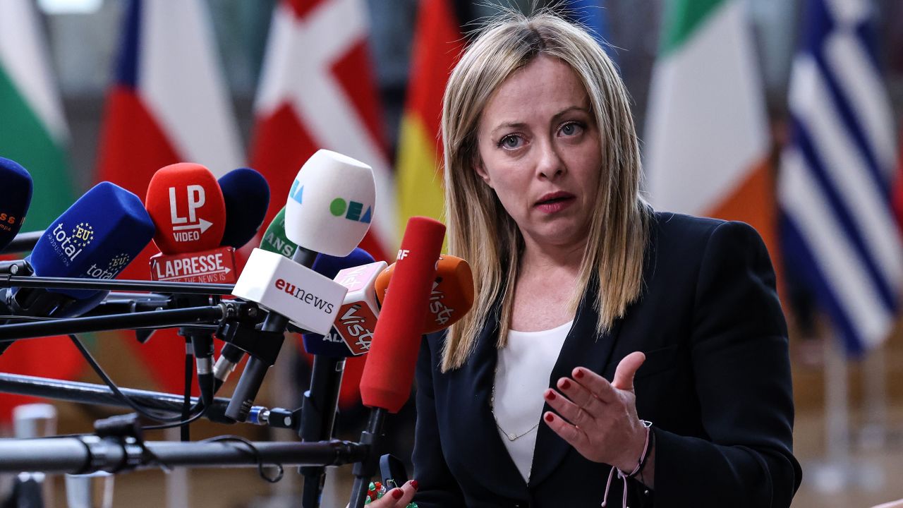 Italy's prime minister, Giorgia Meloni, is supporting the introduction of a legislation that could see companies fined for using foreign languages in their official communications and documentations.