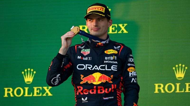 Max Verstappen wins chaotic Australian Grand Prix as Lewis Hamilton takes second - CNN