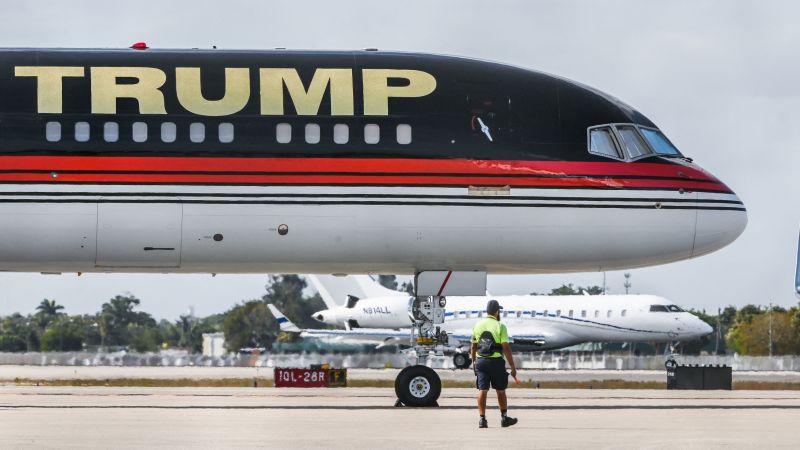 NextImg:Track Trump's plane from Florida to New York | CNN Politics