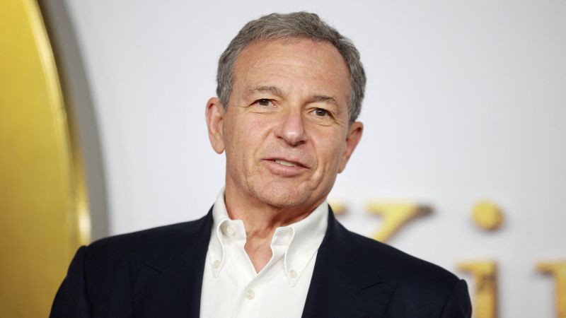 NextImg:Disney extends CEO Bob Iger's contract through 2026 | CNN Business