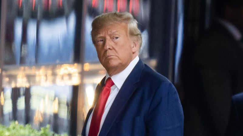 NextImg:Trump is losing his capacity to control his fate with legal threats swirling | CNN Politics