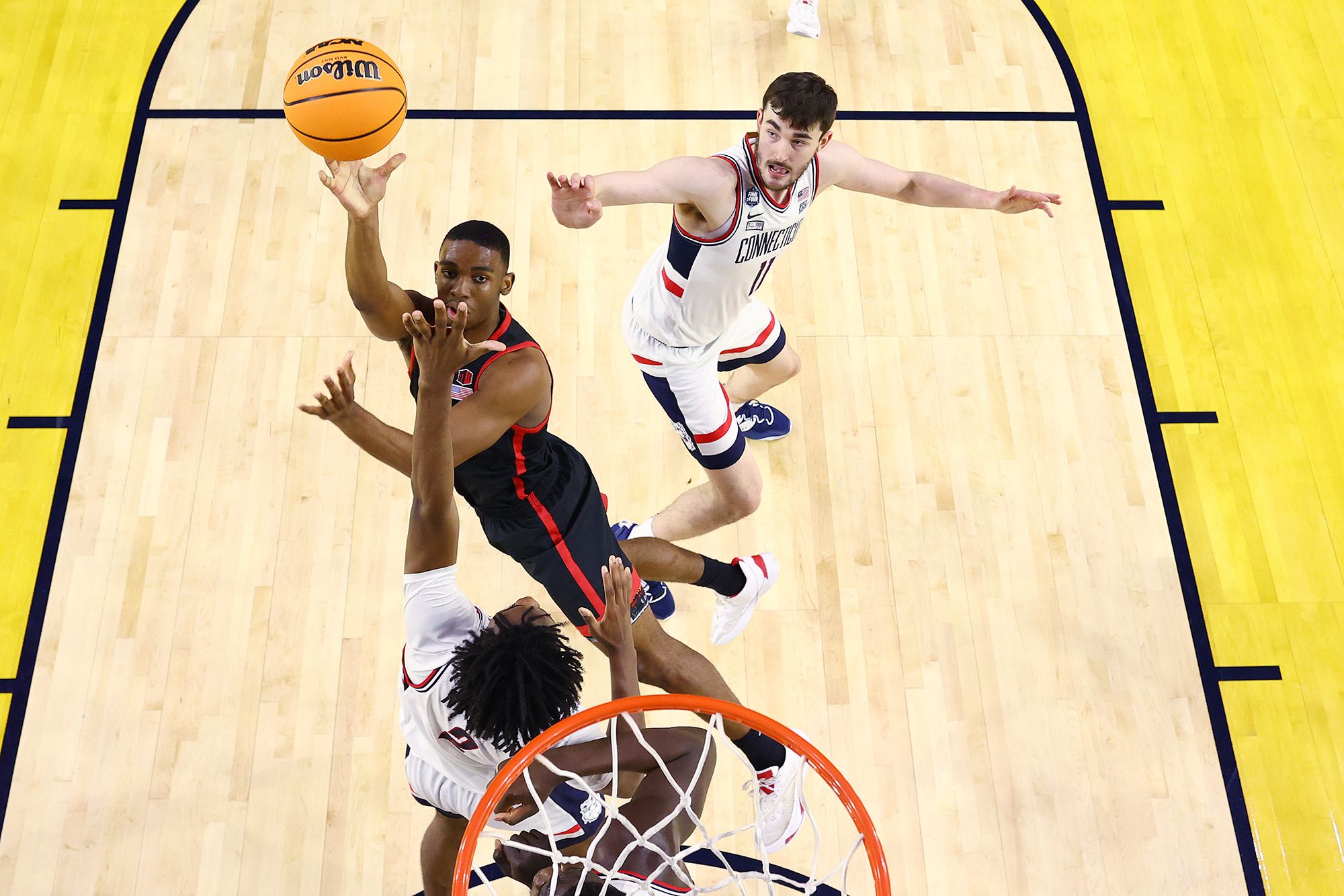 San Diego State's Lamont Butler shoots a floater in the second half.