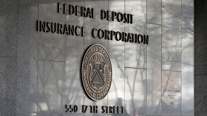 NextImg:FDIC retains BlackRock unit for Signature Bank, SVB securities portfolio sale | CNN Business