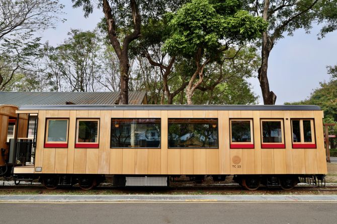 <strong>New forest trains: </strong>Alishan Forest Railway is freshening up its historic fleet by adding six sleek new rail cars. The launch date has yet to be confirmed, but test drives have already begun. 