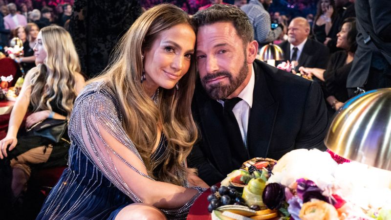 Jennifer Lopez has filed for divorce from Ben Affleck | CNN