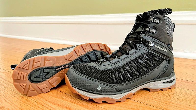 Vasque winter store hiking boots