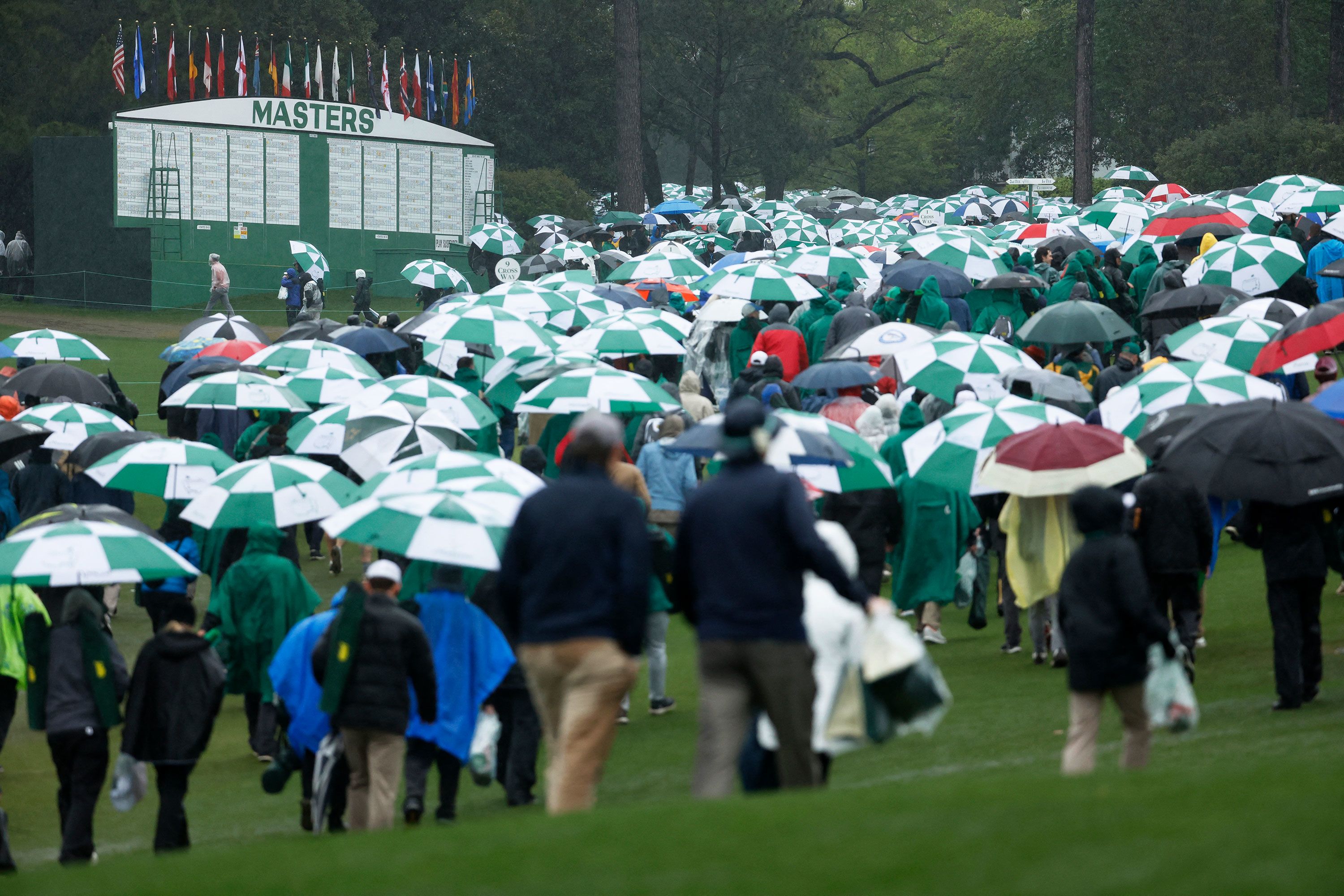 Dark Skies Ahead: Masters Forecast to Favour Bad Weather Golfers!