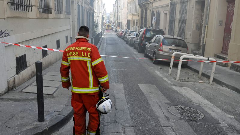 Up to 10 people trapped after building collapses in Marseille | CNN
