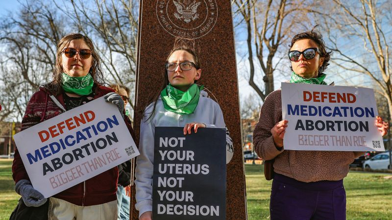 Texas judge’s abortion ruling ignites new showdown that could harm Republicans