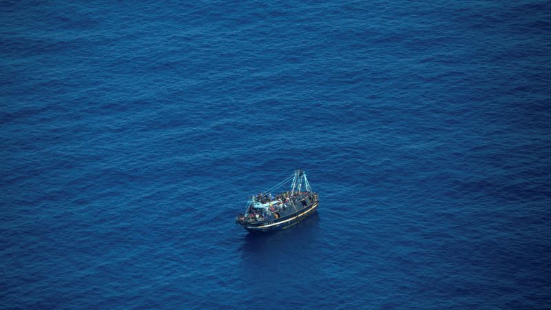 Boat Carrying 400 Migrants Adrift in the Mediterranean