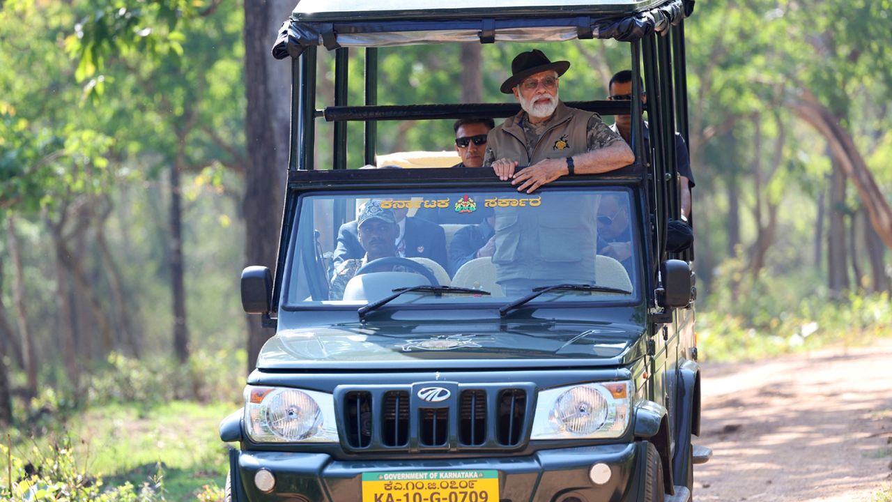 نخست وزیر هند، نارندرا مودی، در تاریخ 9 آوریل از ذخایر ببرهای باندیپور و مودومالای در کارناتاکا، هند بازدید می کند. 