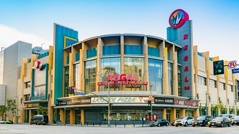 NextImg:Shares in Regal Cinemas' owner hit all-time low | CNN Business