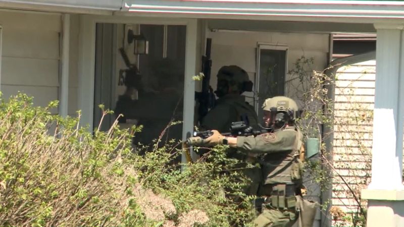 Video: See SWAT team raid Louisville gunman’s home | CNN