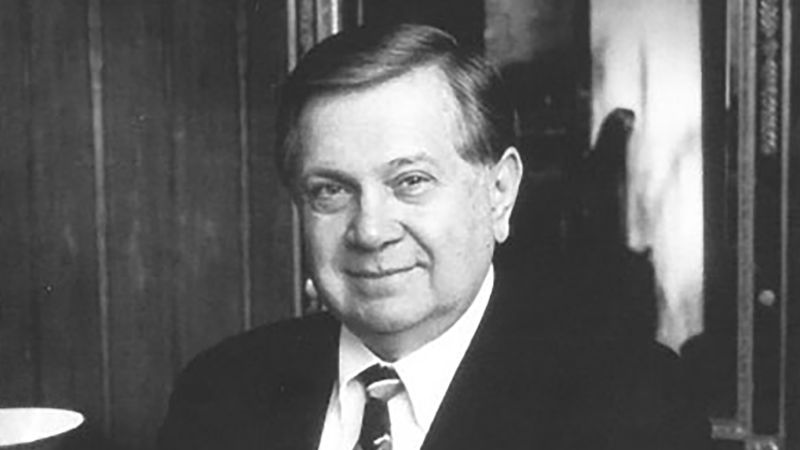 NextImg:Leon Levine, Family Dollar founder, dies at 85 | CNN Business