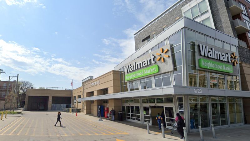 Why Walmart is closing half its stores in Chicago CNN Business