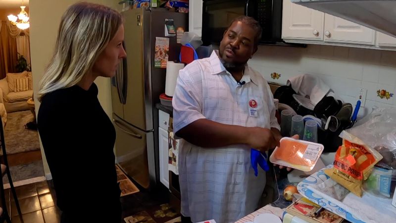 NextImg:'Not enough': Low-wage workers continue to grapple with inflation | CNN Business