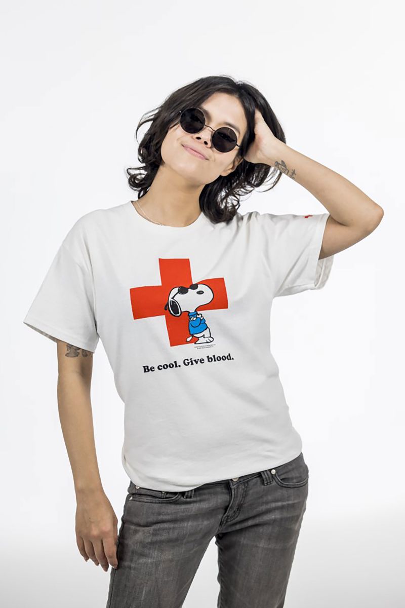 Red Cross Snoopy T-shirt prompts blood donations | CNN