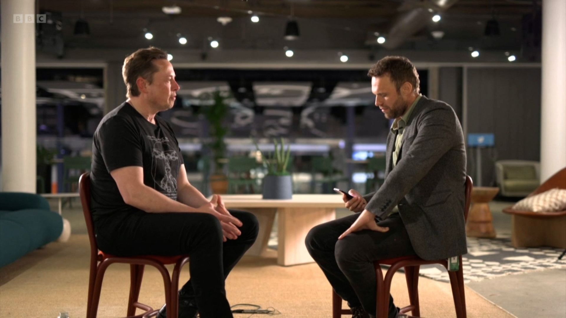 Elon Musk talks about his experience of running Twitter even with a mass layoff for the platform in an interview with the BBC | What's Trending