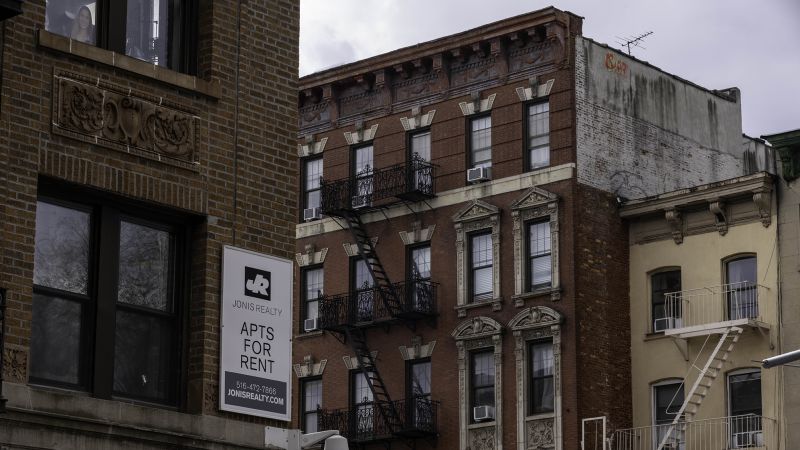 Manhattan median rents hit another high in March | CNN Business