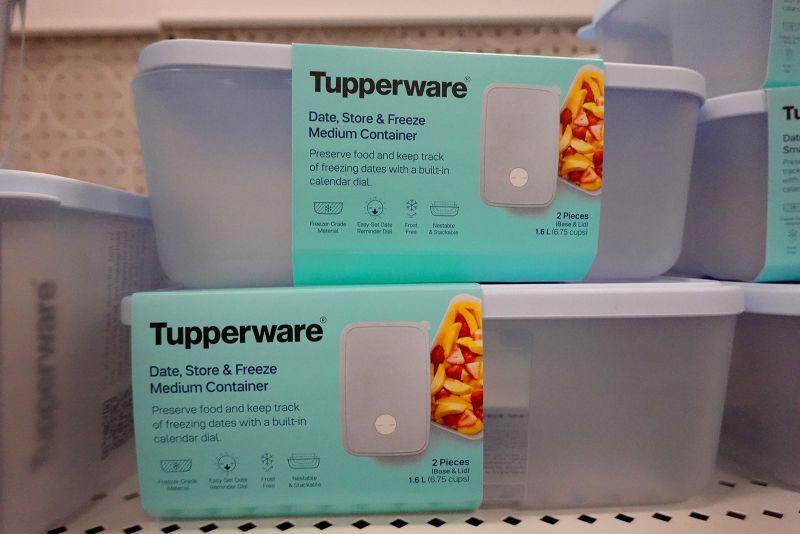Tupperware and plastic container safety image