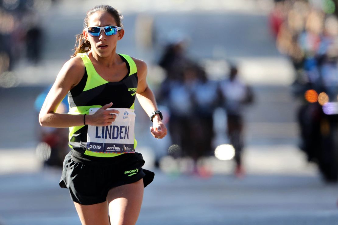 Des Linden competes at the 2019 New York City Marathon. 