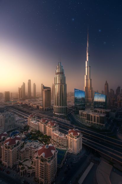 Most of Afzal's<strong> </strong>works capture sunrise or sunset over the city of Dubai. Pictured here: Lustrous, 2019.