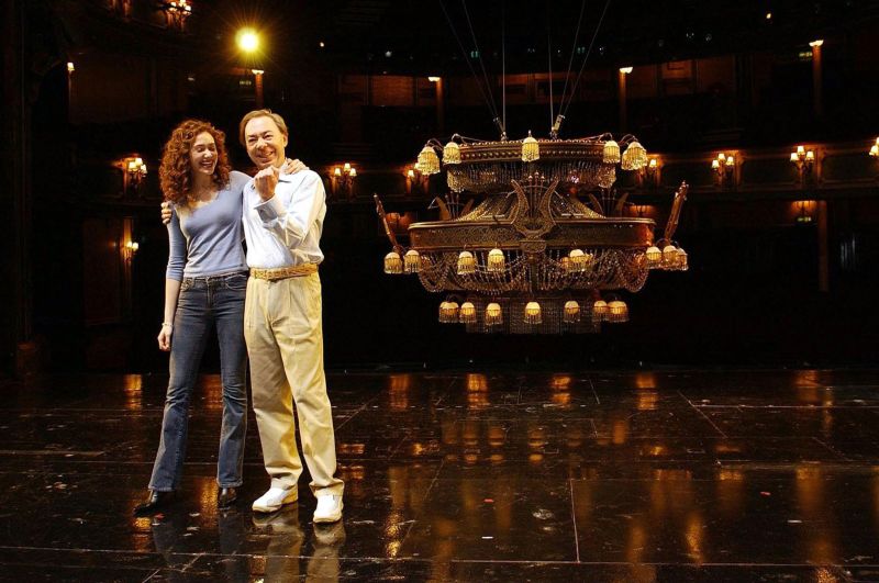 Phantom of the Opera' superfans say goodbye to Broadway's longest