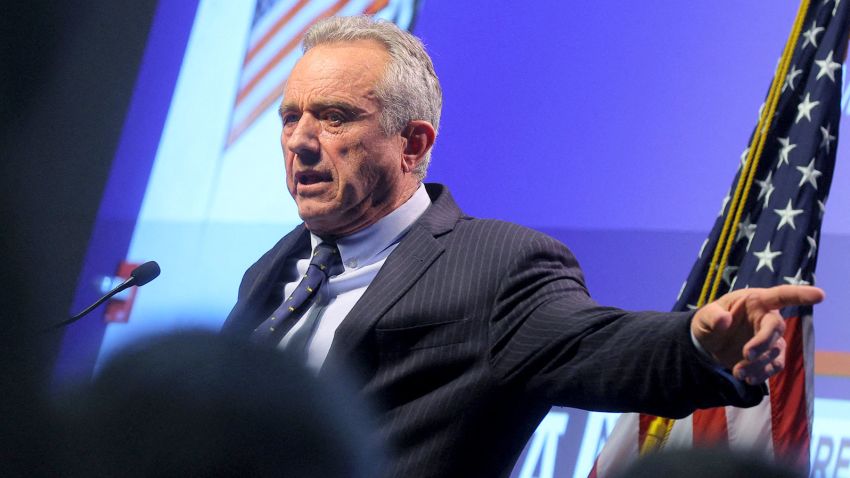 Robert F. Kennedy Jr. speaks at the NH Institute of Politics at St. Anselm College in Manchester, New Hampshire, U.S., March 3, 2023.     REUTERS/Brian Snyder