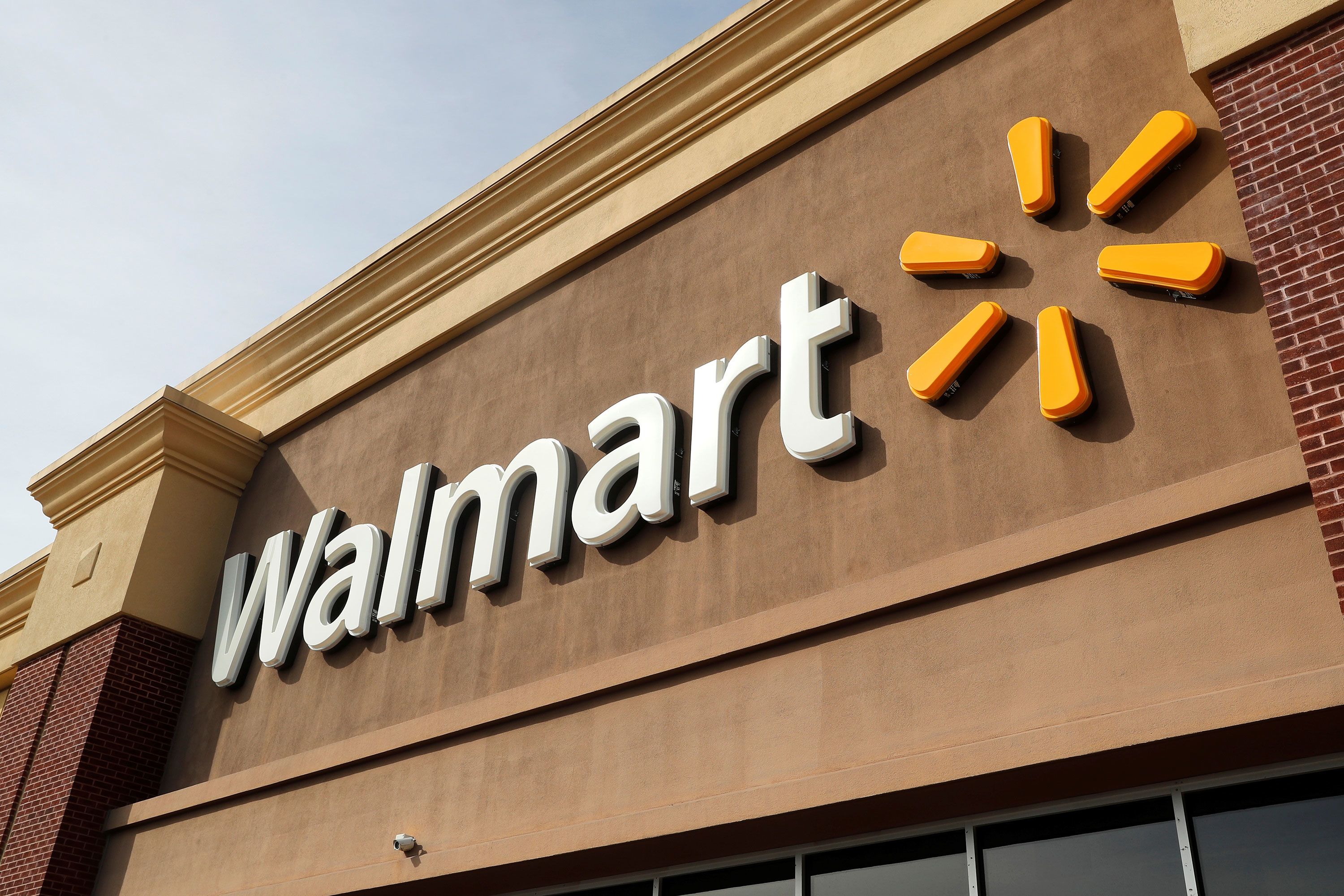 Walmart raises store managers' pay for first time in a decade