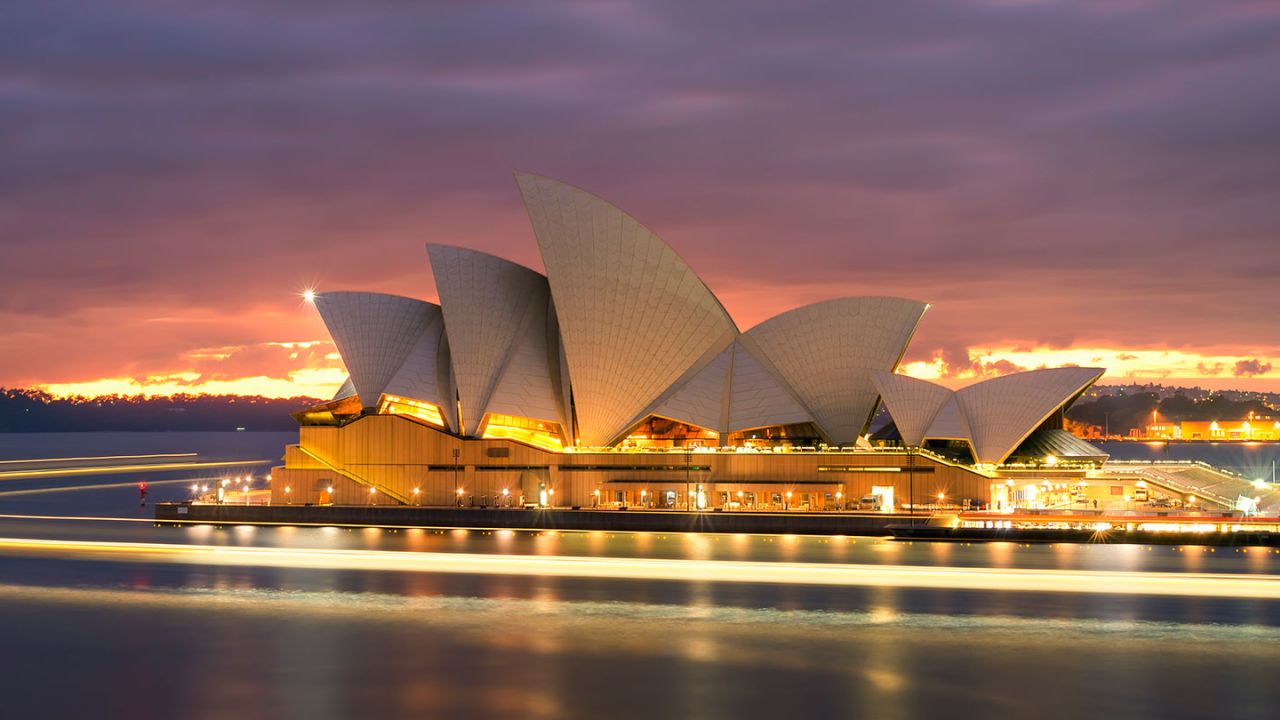 Melbourne kini secara rasminya merupakan bandar terbesar di Australia, mengatasi Sydney