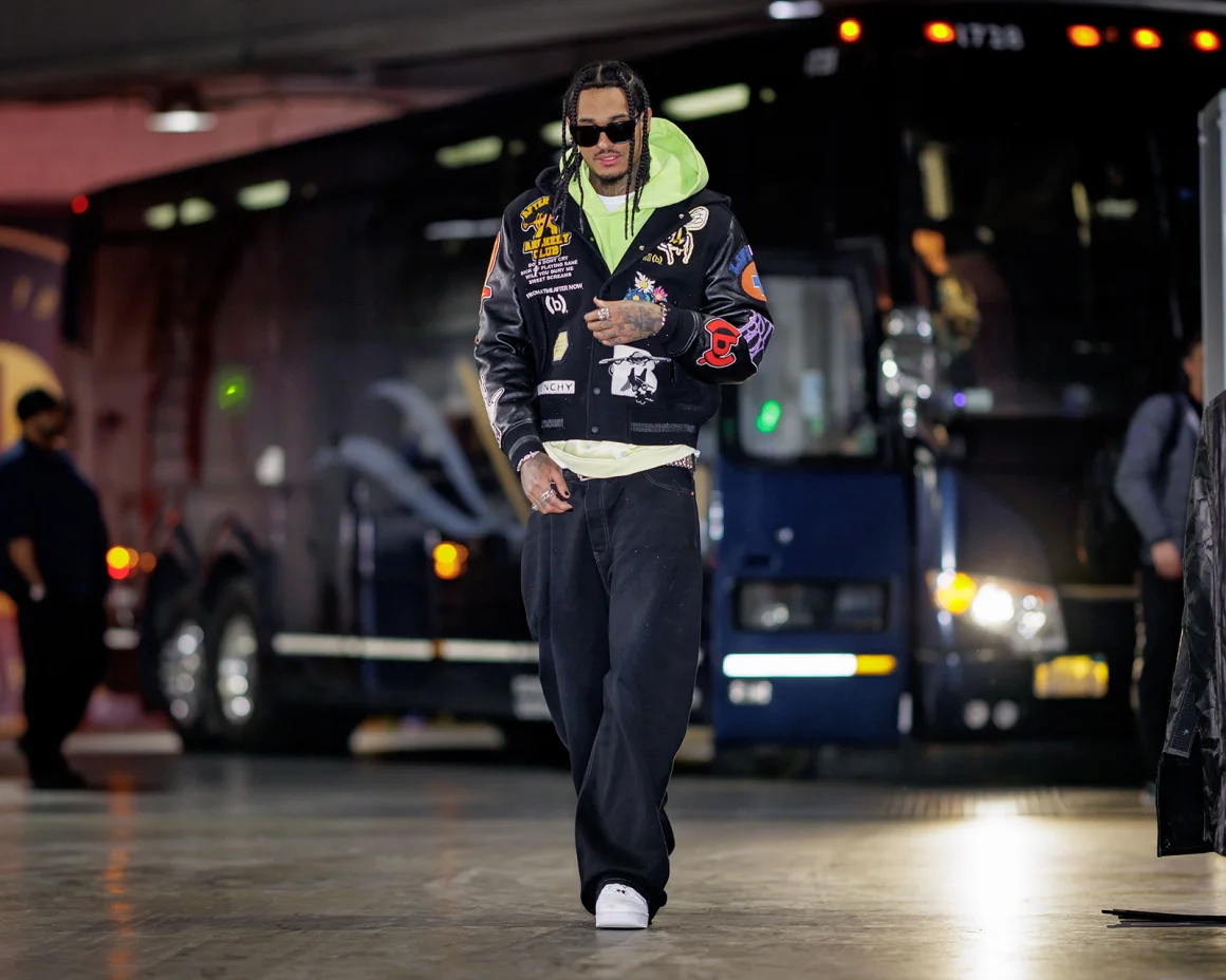 NBA players are using ‘tunnel walks’ to show off their personal style | CNN