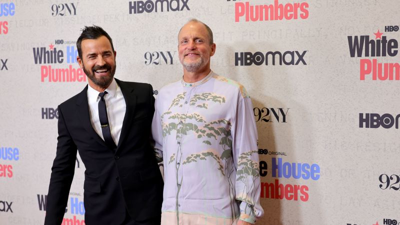 NextImg:Justin Theroux proposes an 'open bromance' with Woody Harrelson and Matthew McConaughey | CNN