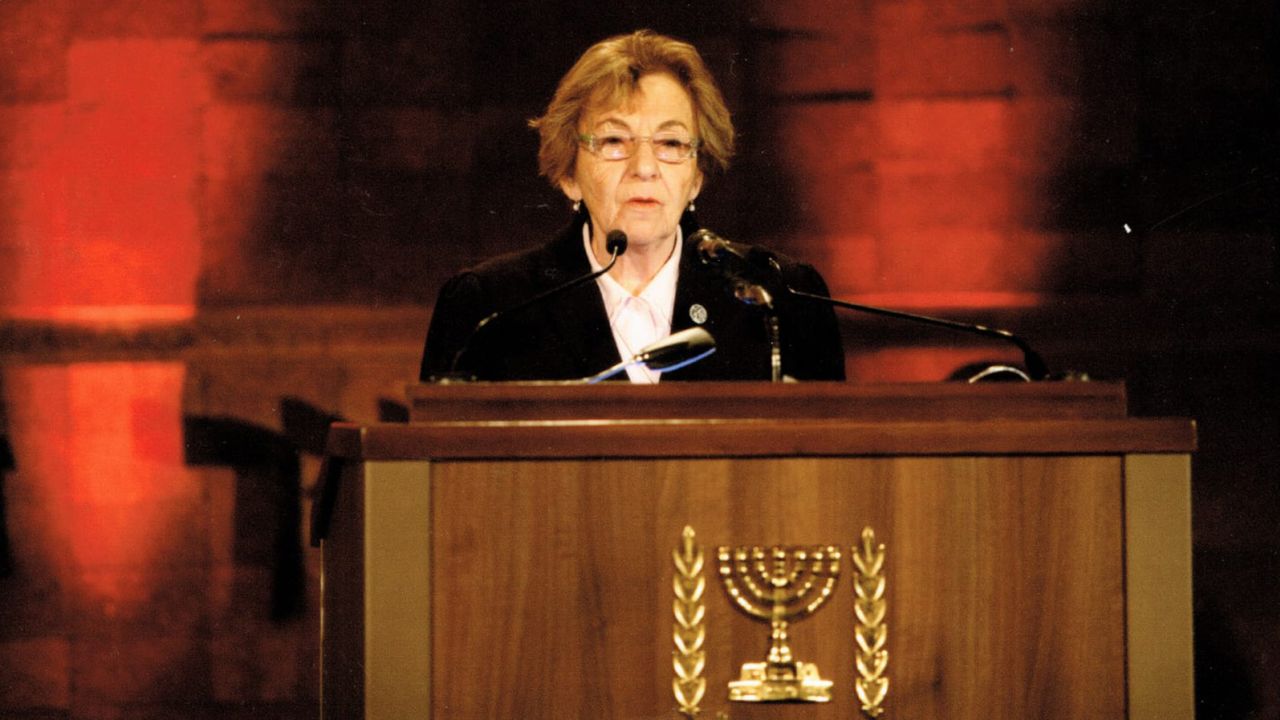 Aliza Vitis-Shomron speaks at Yad Vashem in 2013, on the 70th anniversary of the uprising.