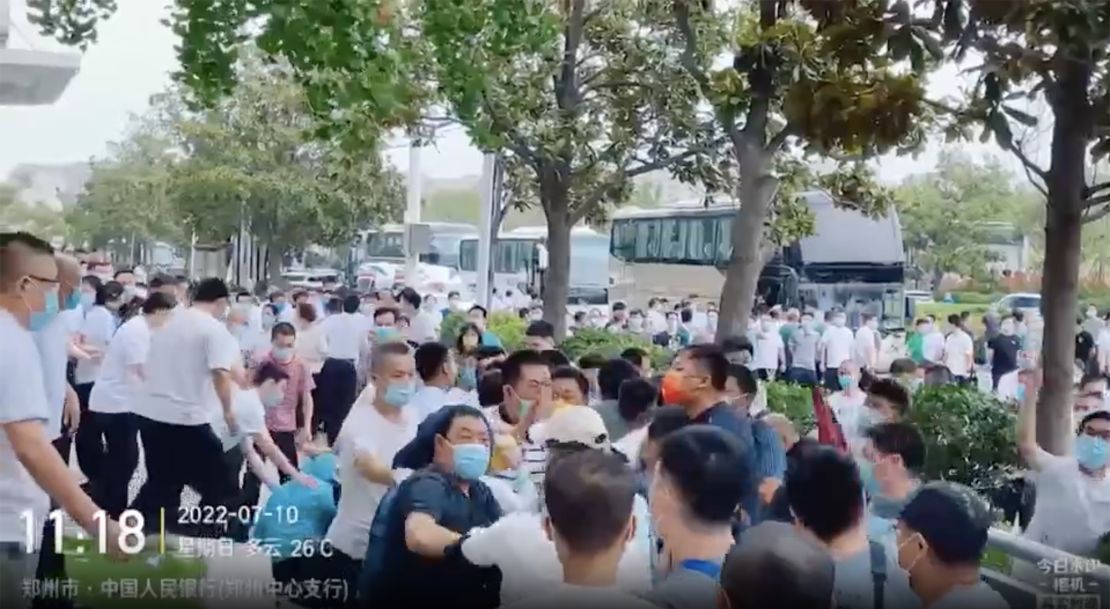 Bank victims protest in Henan in July 2022.