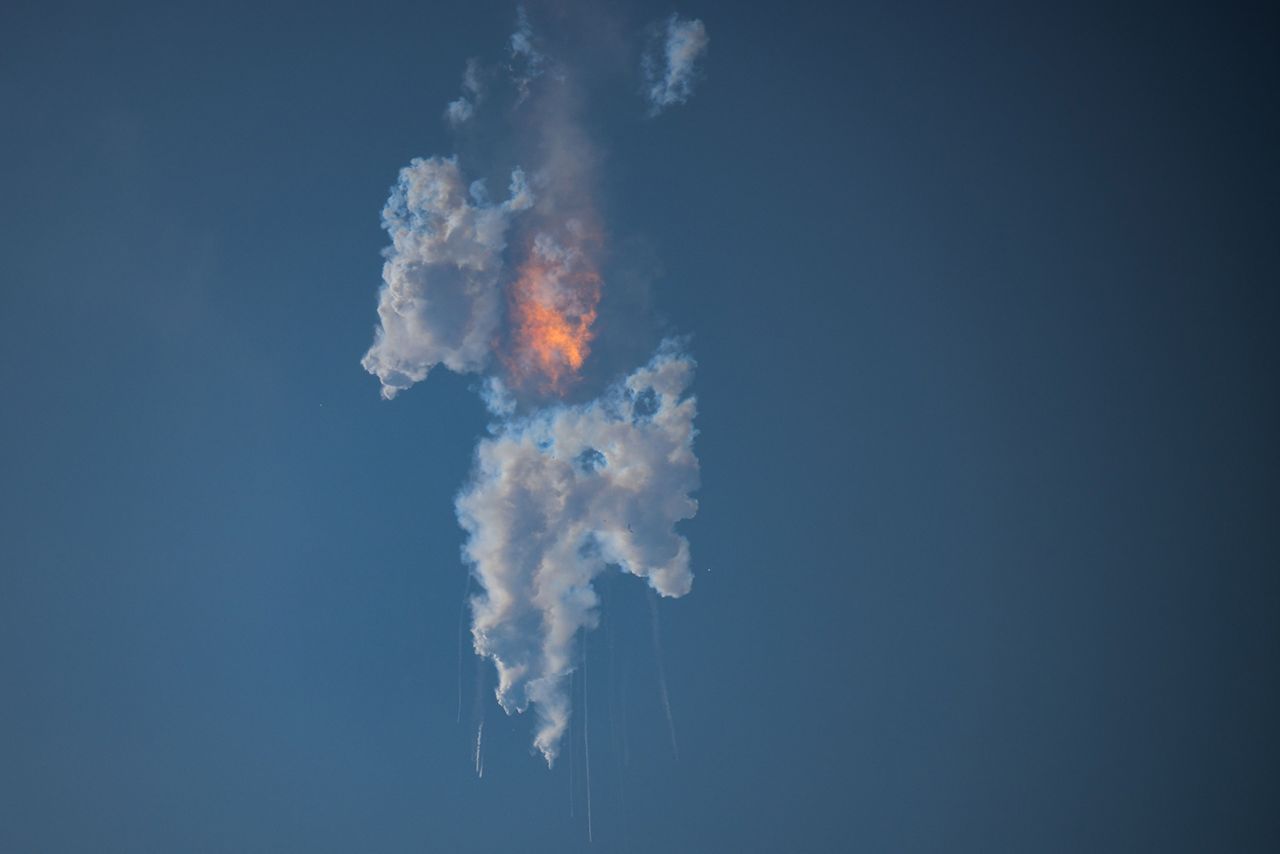 TOPSHOT - The SpaceX Starship explodes after launch for a flight test from Starbase in Boca Chica, Texas, on April 20, 2023. - The rocket successfully blasted off at 8:33 am Central Time (1333 GMT). The Starship capsule had been scheduled to separate from the first-stage rocket booster three minutes into the flight but separation failed to occur and the rocket blew up. (Photo by Patrick T. Fallon / AFP) (Photo by PATRICK T. FALLON/AFP via Getty Images)