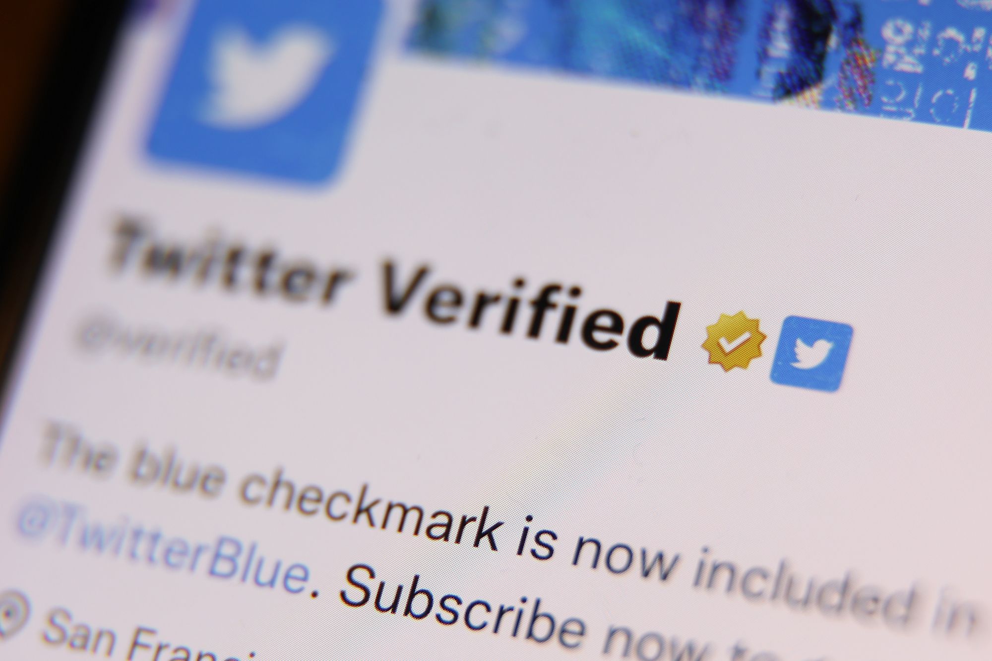 Twitter Blue verification separates 'notable' accounts from subscribers -  The Verge