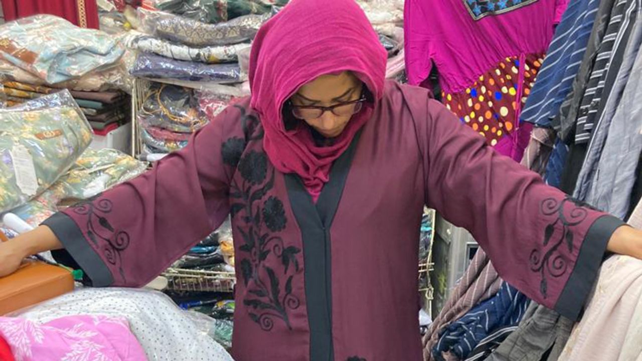 Out shopping for a Ibaya on Friday 14th in prep for Umra