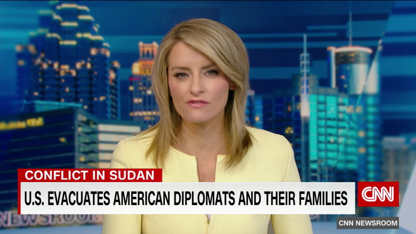 exp U.s. evacuates diplomatic personnel from sudan fst 042301aseg1 cnni world_00002130.png