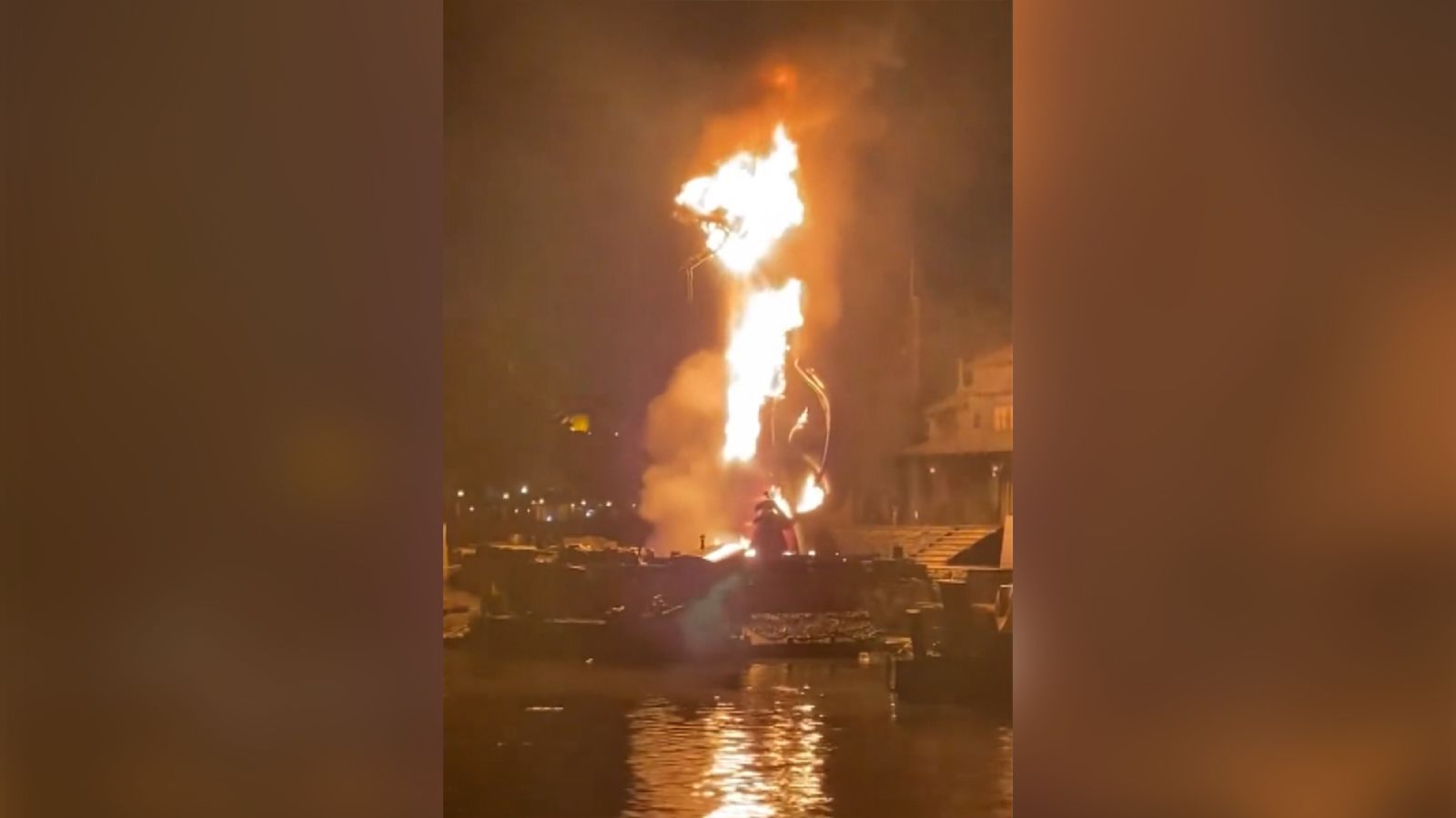 Watch Disneyland's dragon catch on fire during Fantasmic show