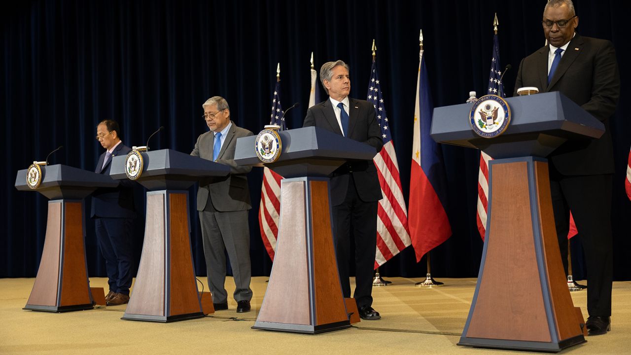US Secretary of State Antony Blinken and Defense Secretary Lloyd Austin at the 2+2 Ministerial Dialogue with top diplomatic representatives from the Philippines in Washington on April 11, 2023. 