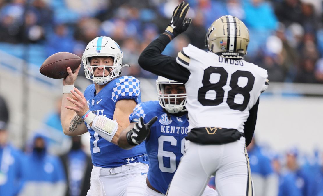 Levis of the Kentucky Wildcats against the Vanderbilt Commodores at Kroger Field on November 12, 2022.