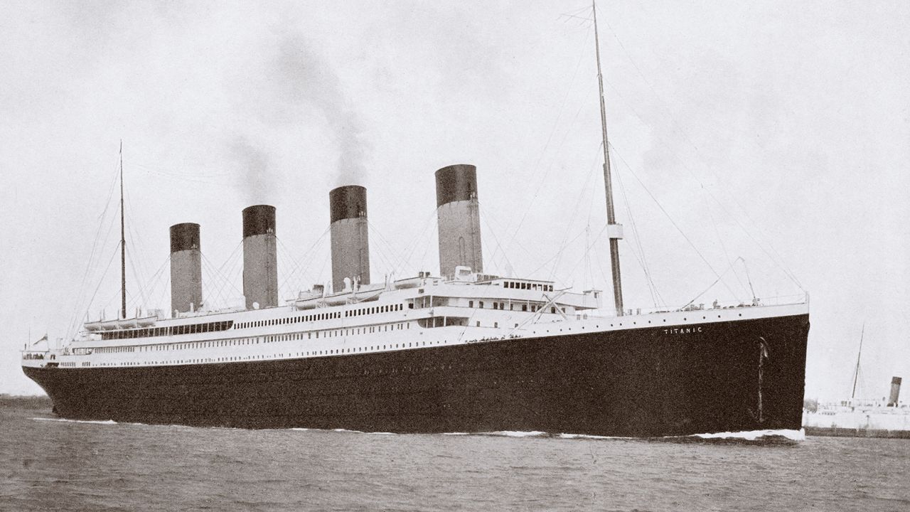01 titanic plan auction top RESTRICTED