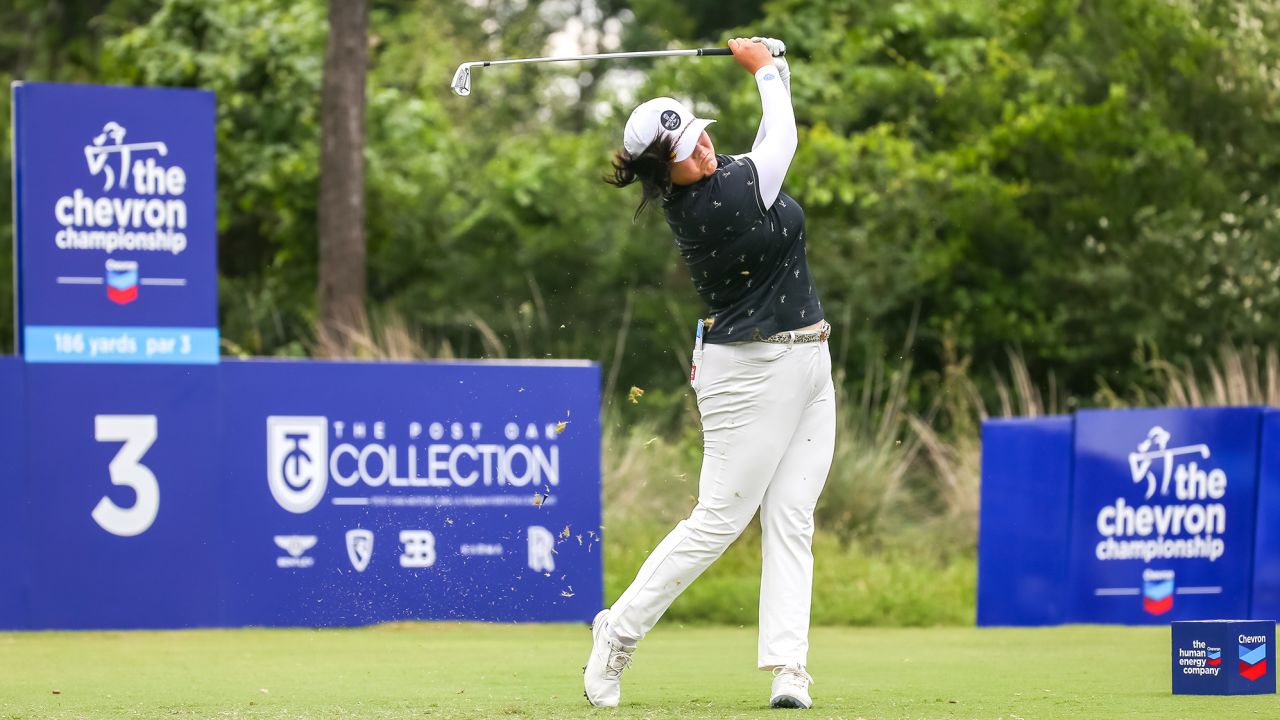 Yin hits from the third tee during the final round.